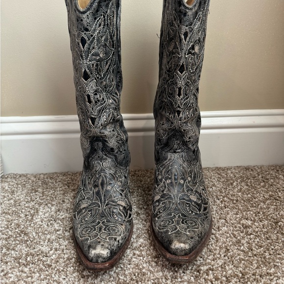 Women’s size 8 Corral Western Boots. Black. - Picture 9 of 9